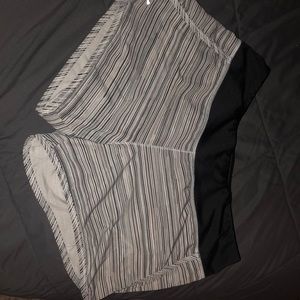 size: M/L under armor shorts